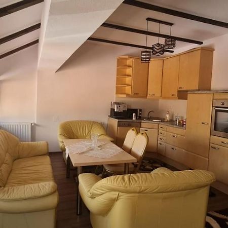 La Ovi Hotel Fagaras Ngoại thất bức ảnh