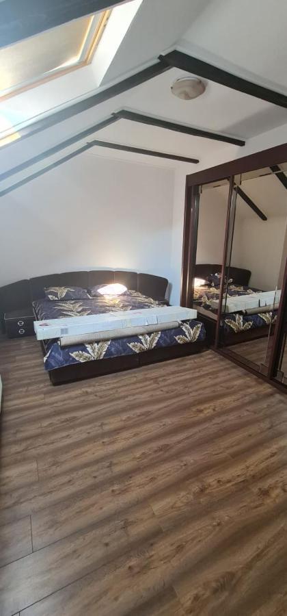 La Ovi Hotel Fagaras Ngoại thất bức ảnh
