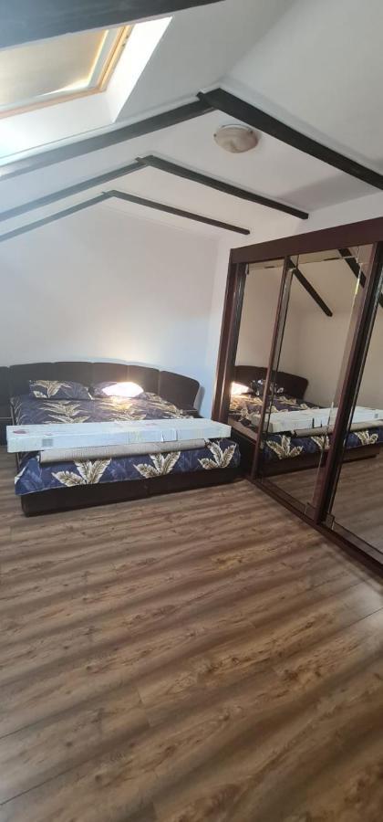 La Ovi Hotel Fagaras Ngoại thất bức ảnh
